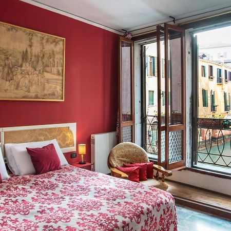 Tre Sestieri Terrace Canal View Venice Exterior photo