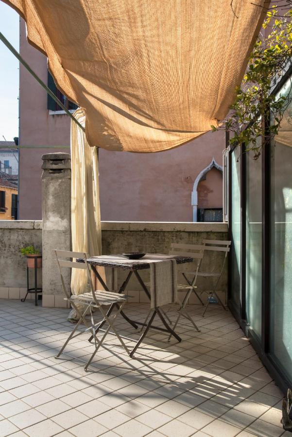 Tre Sestieri Terrace Canal View Venice Exterior photo